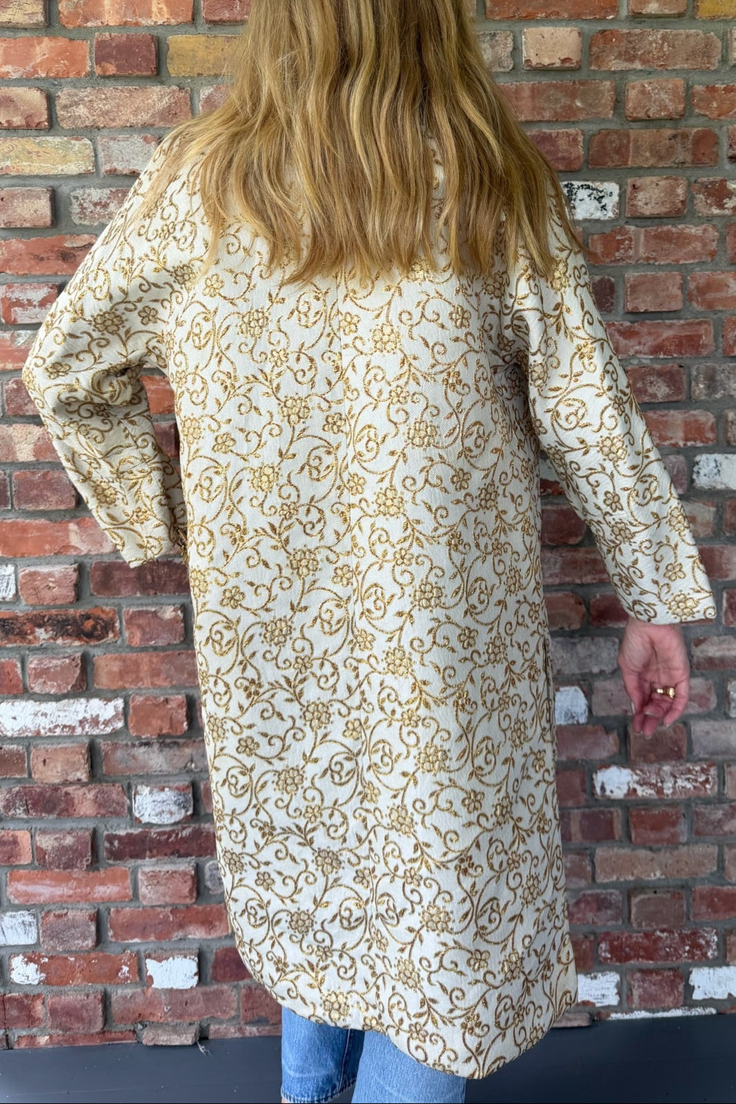 Late 1950s - Early 1960s Ivory and Gold Brocade Duster