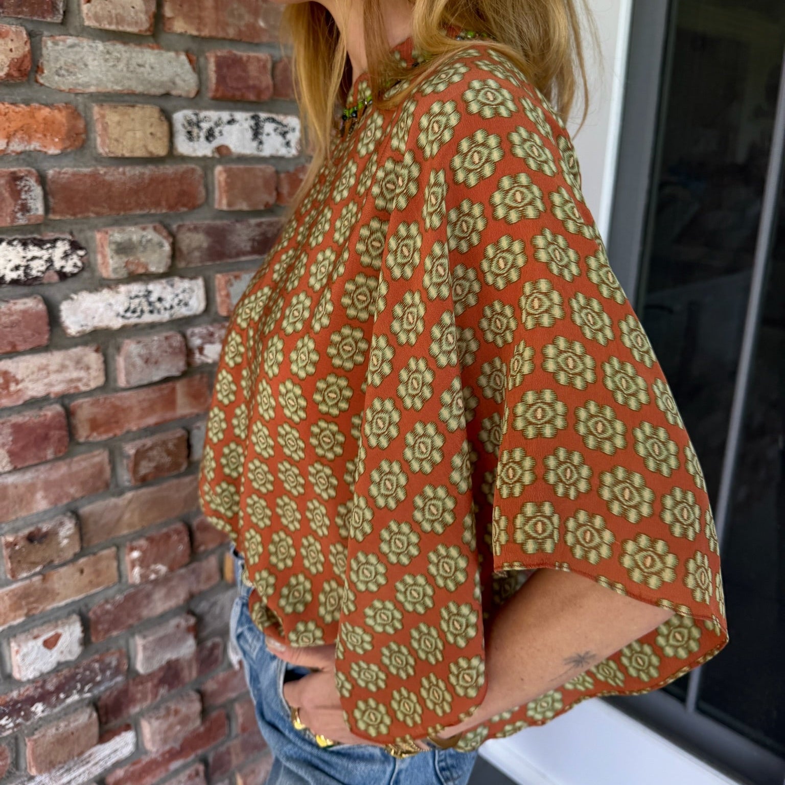 Late 1960s - Early 1970s Butterfly Sleeved Floral Blouse