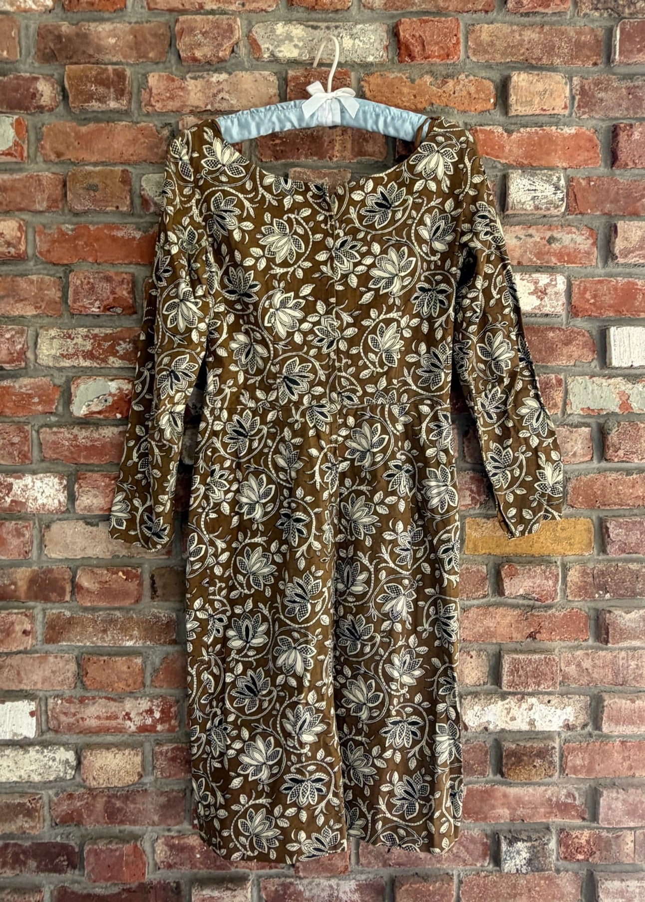 1960s to 1970s Olive Floral Print Midi Dress