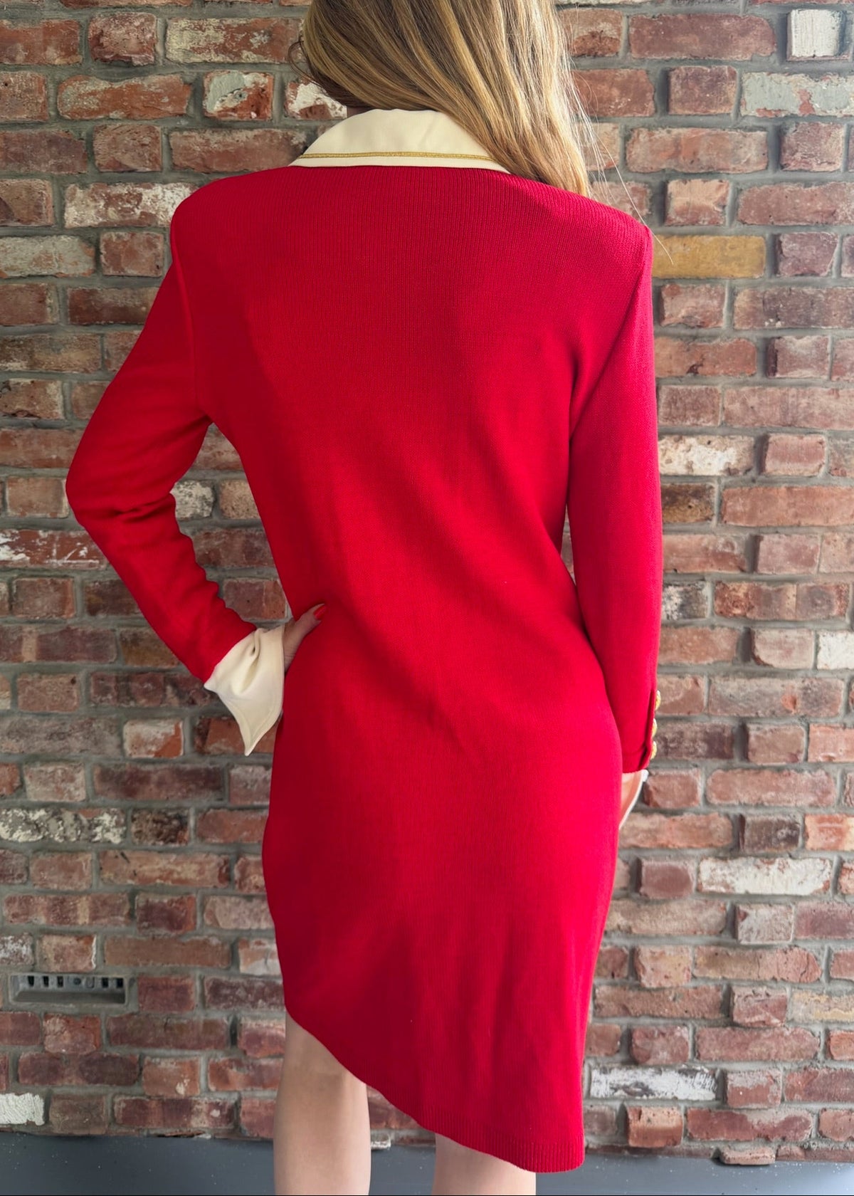 1980s - 1990s St. John Red Knit Coat Dress – Gold Buttons Contrast Collar