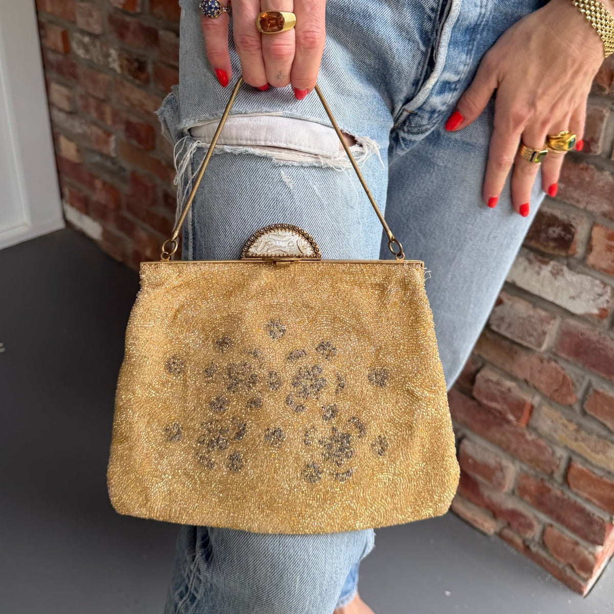 1950s - 1960s Gold Beaded Floral Evening Bag with Ornate Clasp